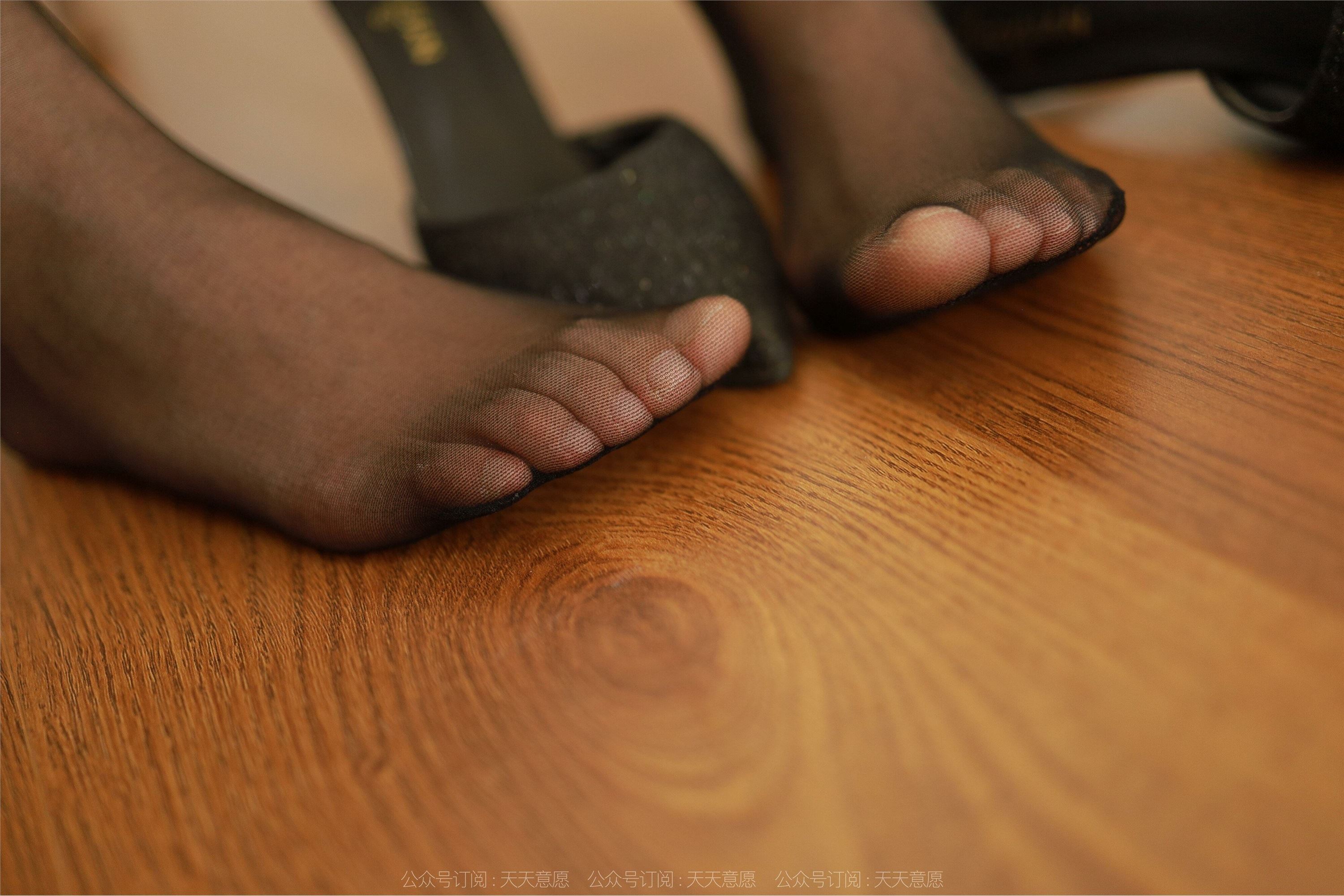 IESS异思趣向  2022.08.06 丝享家 1169：小宝《美女艺术家》